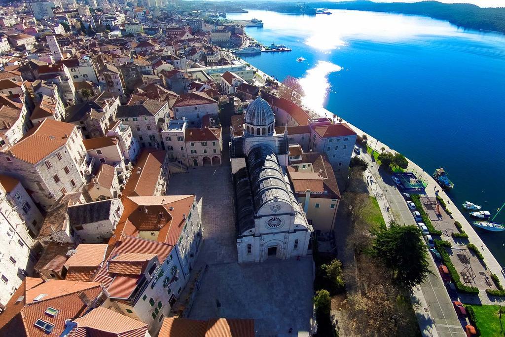 Micro Rooms Šibenik Exterior foto