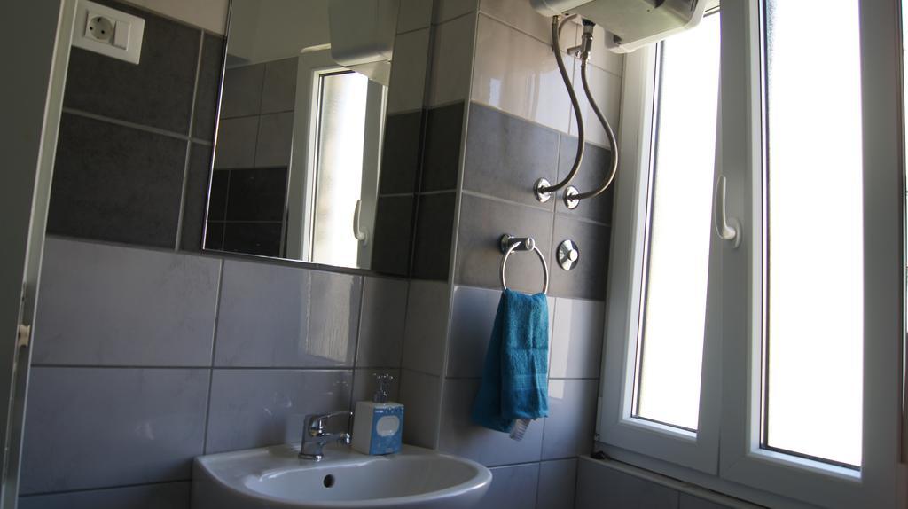 Micro Rooms Šibenik Exterior foto