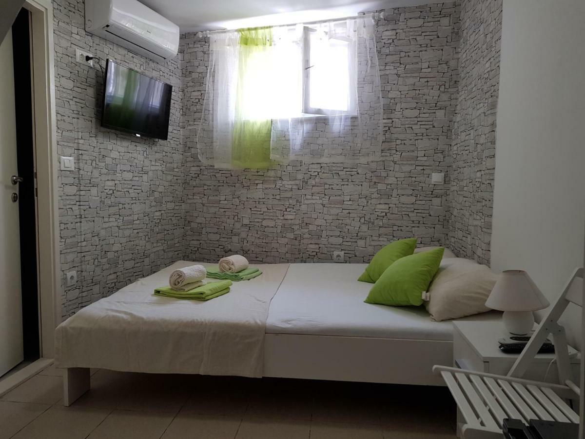 Micro Rooms Šibenik Exterior foto