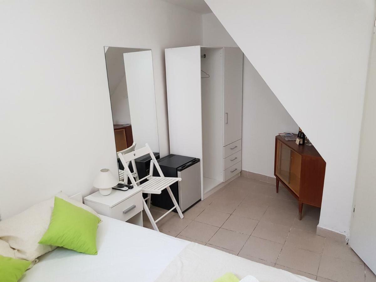 Micro Rooms Šibenik Exterior foto